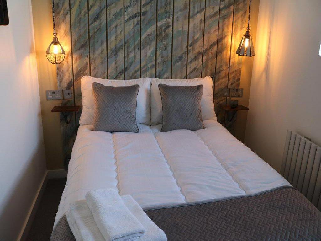 The Cherry Tree Hotel Kingston Blount Exteriör bild