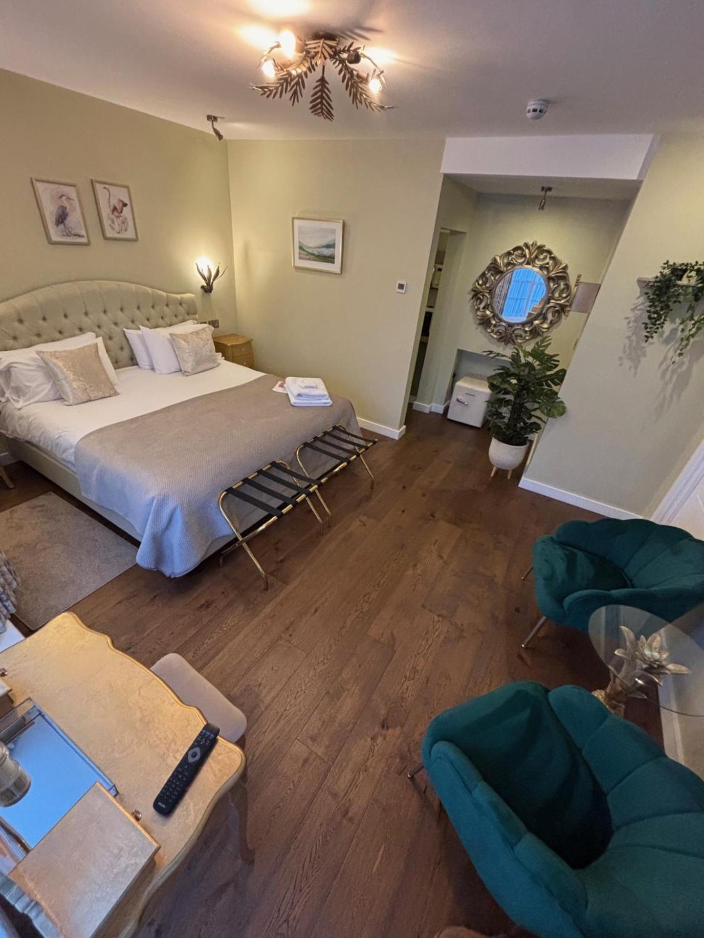 The Cherry Tree Hotel Kingston Blount Exteriör bild